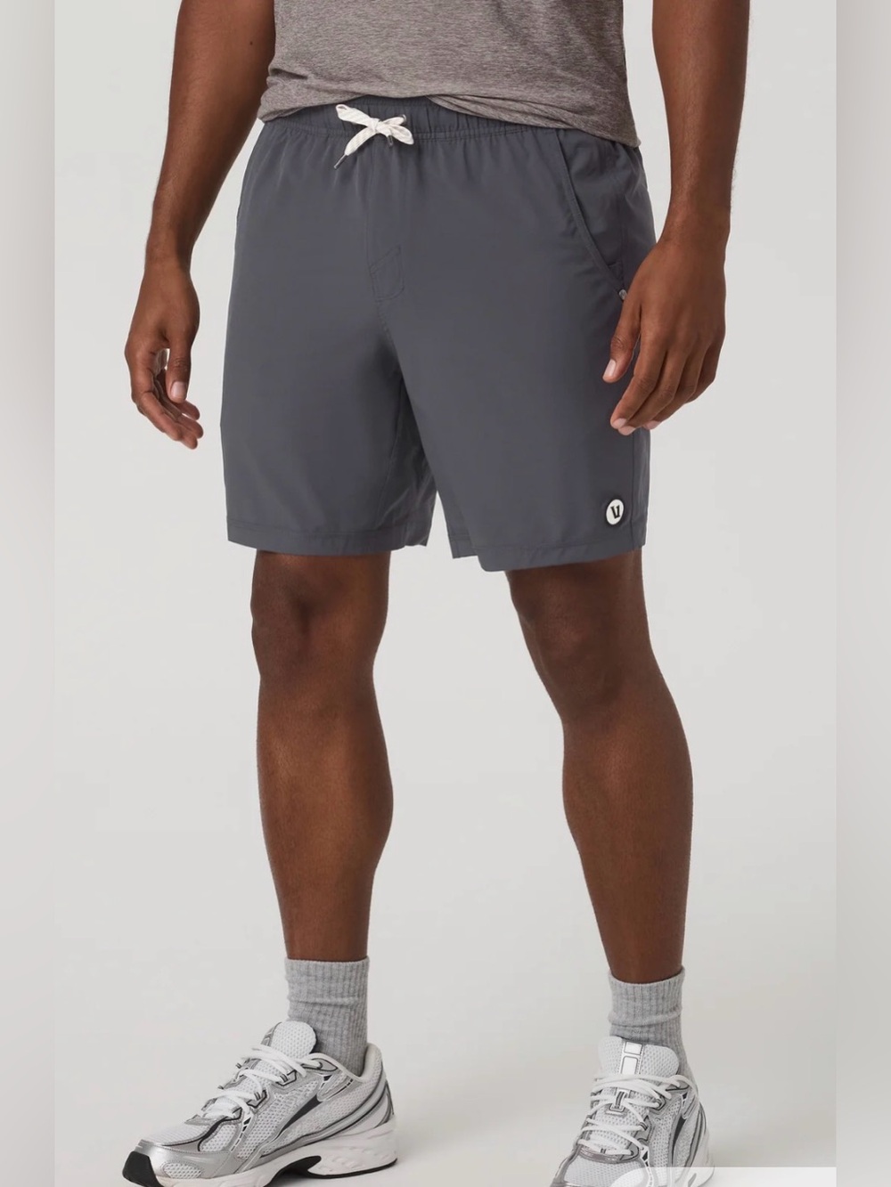 Vuori Men’s “Kore” Short 7” Inseam Unlined (XL) *BESTSELLER*
